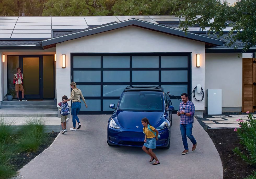 SunVena recognized aa Tesla Premier Partner