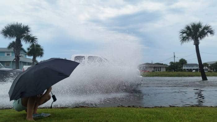 Protecting solar panels from hurricane flooding
