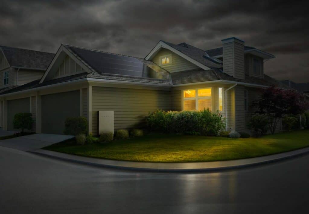 Can You Lose Power with Solar Panels? Solar panels providing power during an outage